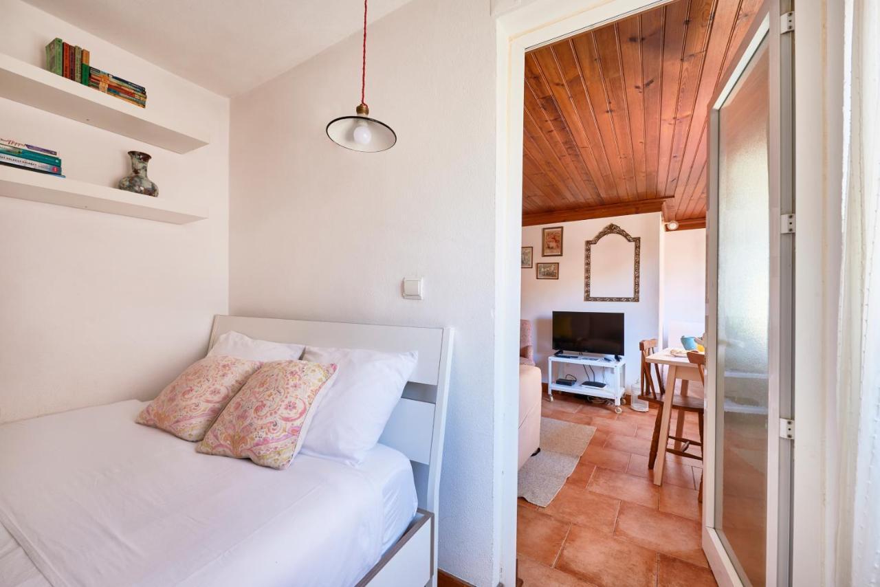 Light Filled Apartment Near Chiado, By Timecooler Lissabon Exterior foto