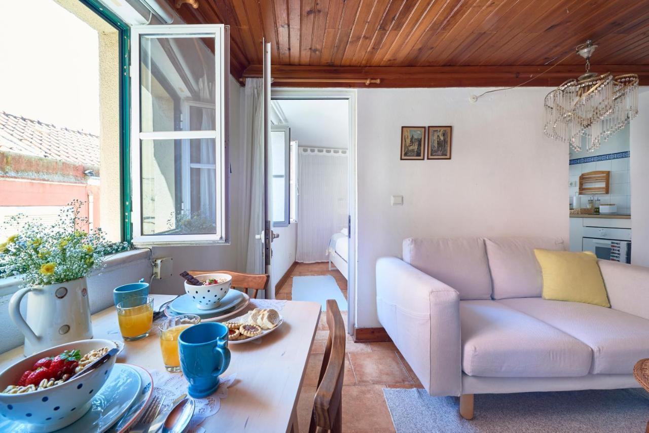 Light Filled Apartment Near Chiado, By Timecooler Lissabon Exterior foto