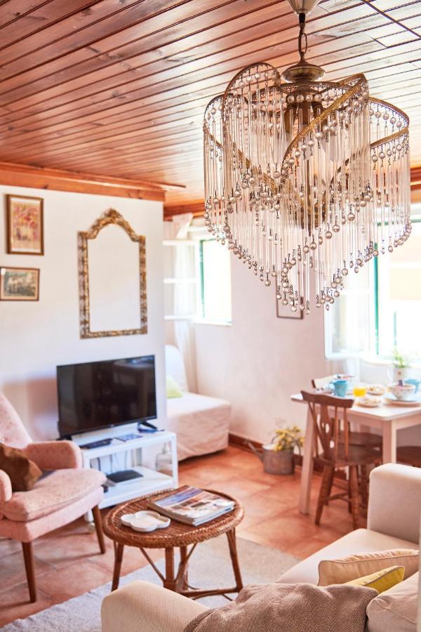 Light Filled Apartment Near Chiado, By Timecooler Lissabon Exterior foto